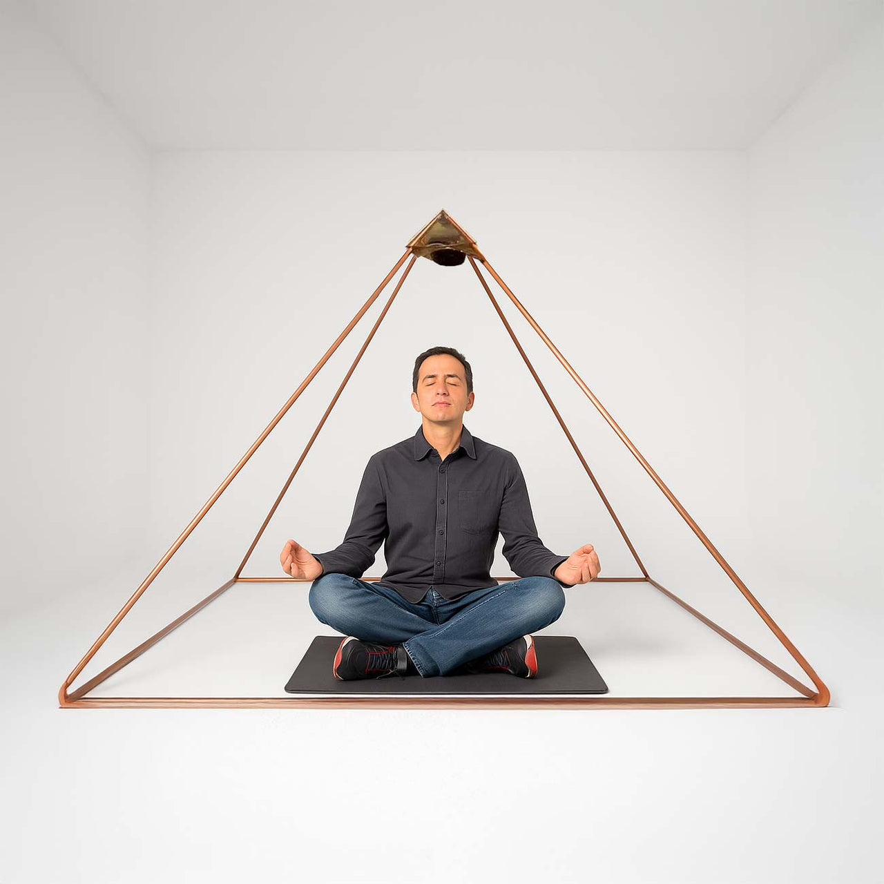 Electromagnetic and Light Therapy IPyramid (Quantum Vortex PEMF Technology)