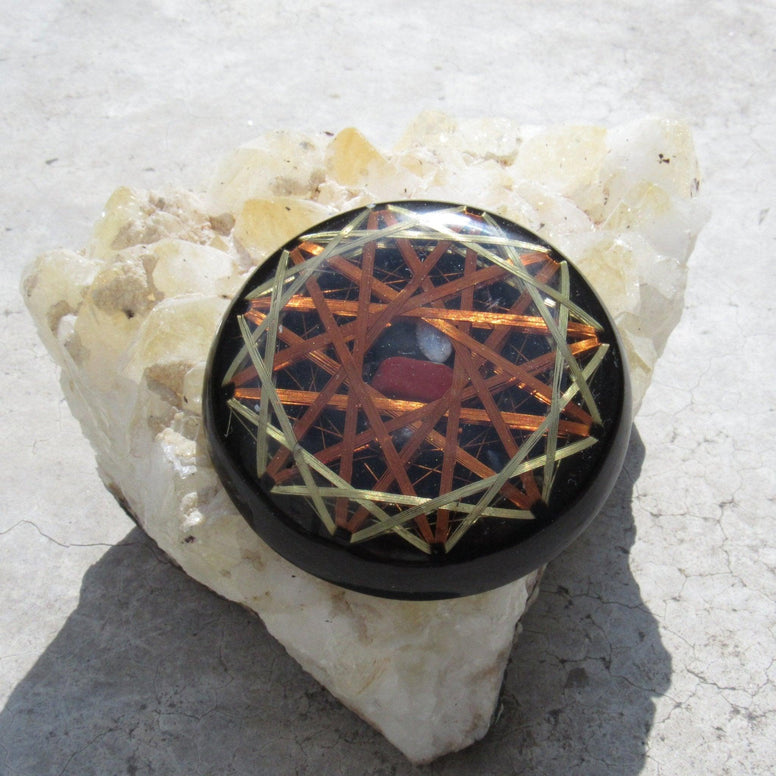 7 Chakra Black Sun Orgone Generator Kit - Metayantra Consciencia