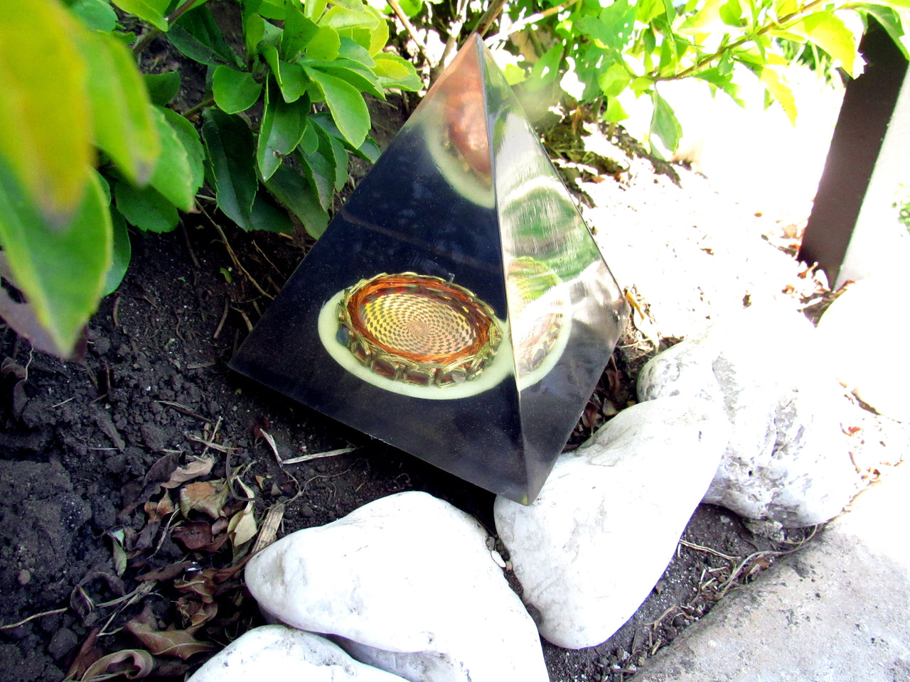 Dr Patrick Flanagan's Double Pyramid Concentrator with Cosmic Sensor