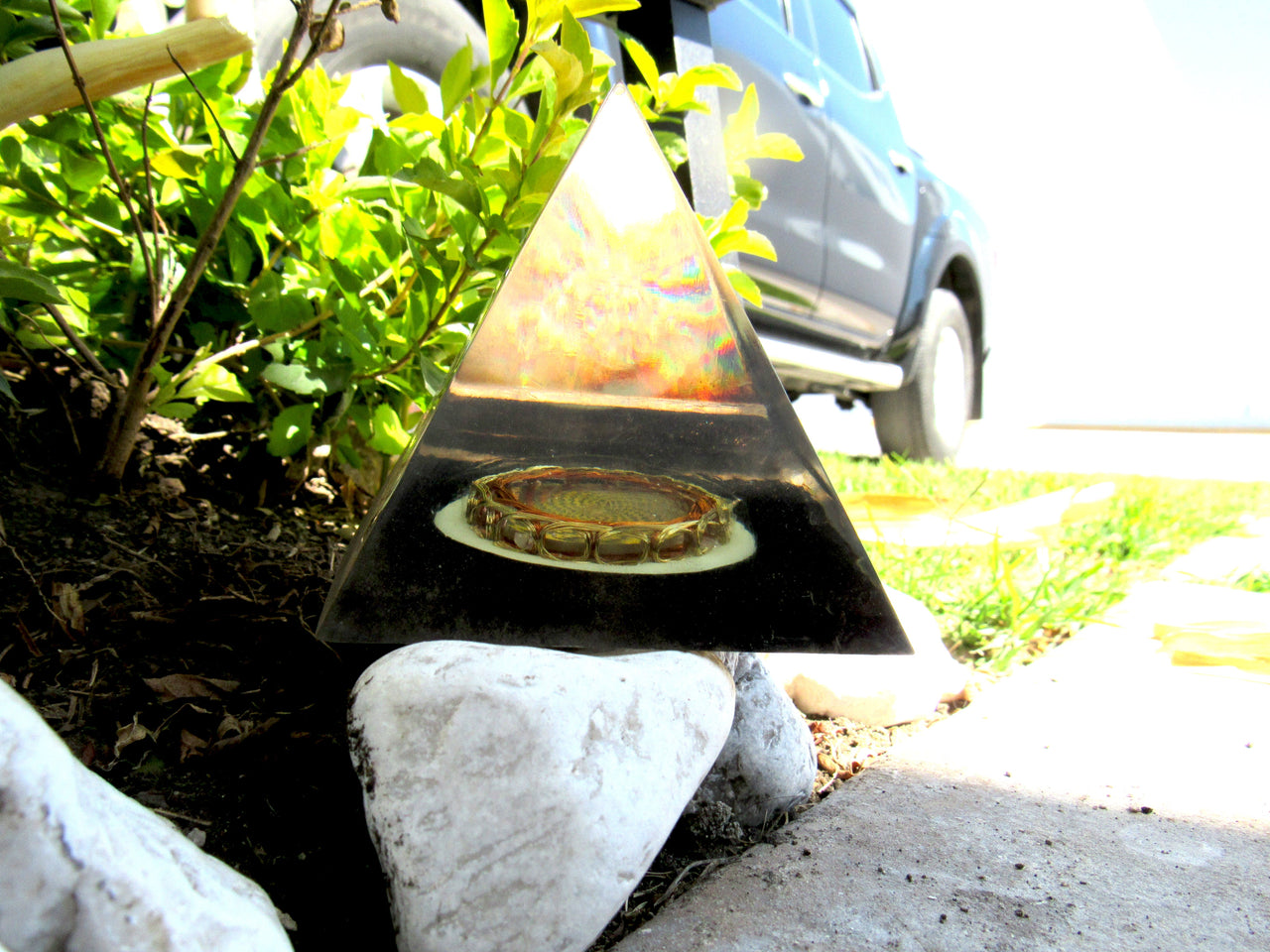 Dr Patrick Flanagan's Double Pyramid Concentrator with Cosmic Sensor