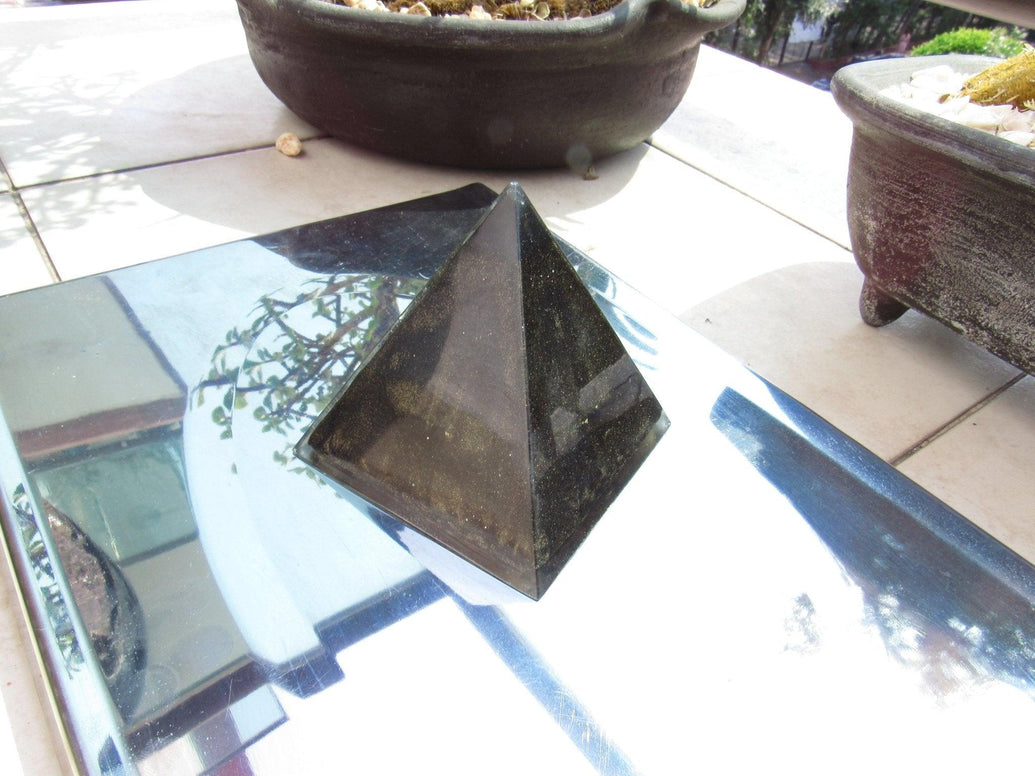 Orgone Pyramid Black Sun Protector 5G - Metayantra Consciencia