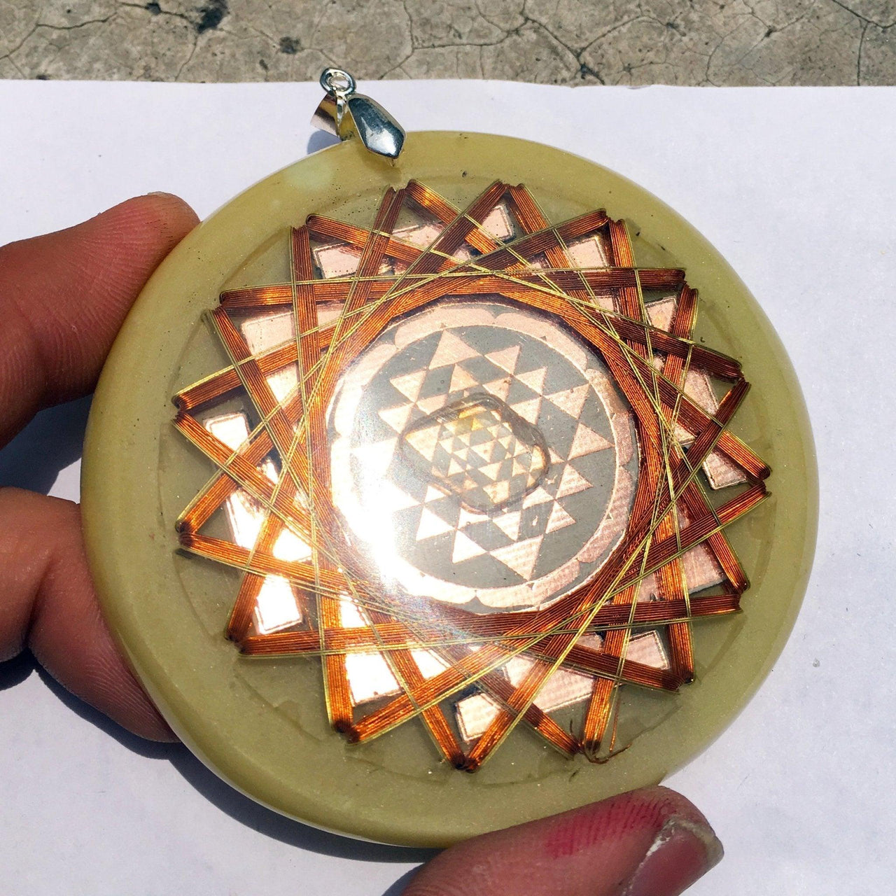 Sri Yantra Universal 16 Vortex Quantic Resonator - Metayantra Consciencia